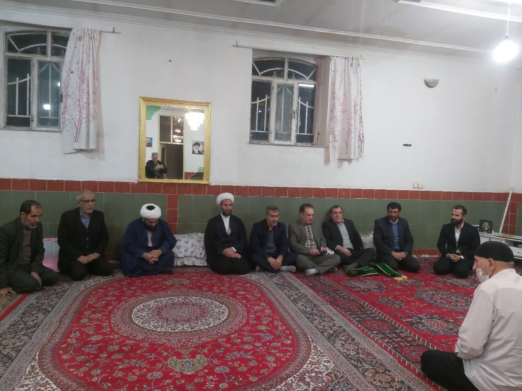 پیرغلام ۷۴ ساله رومشکانی تکریم شد