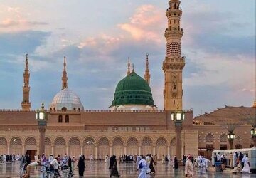 توصیه به همراه داشتن لباس گرم برای زائران عمره در مدینه منوره