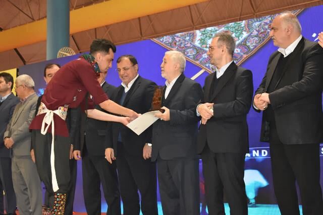 پرونده جشنواره اقوام با نغمههای همدلی ایرانی و آسیای میانه بسته شد