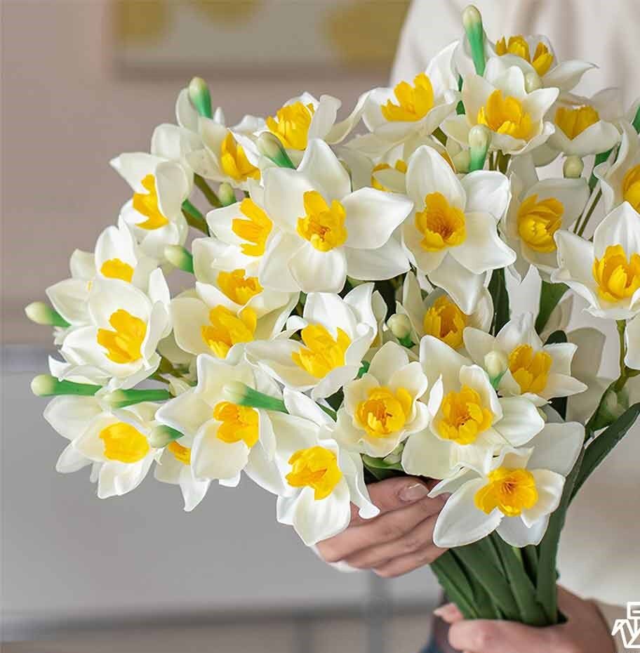 نرگس شیراز و هوای شاعرانه؛ اقدام فرهنگی دختران مسجدی در تکریم مادران