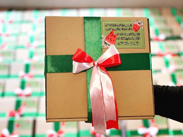 هیأت ریحانه النبی(س) سفره ۶۰۰ خانواده را در شب یلدا رنگین کرد