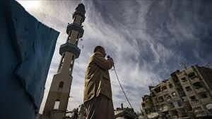 صدای اذان در بین چادرهای آوارگان