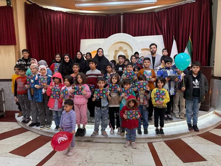 برگزاری مراسم جشن شب یلدا ویژه ایتام و خانواده‌های نیازمند در اراک و شازند