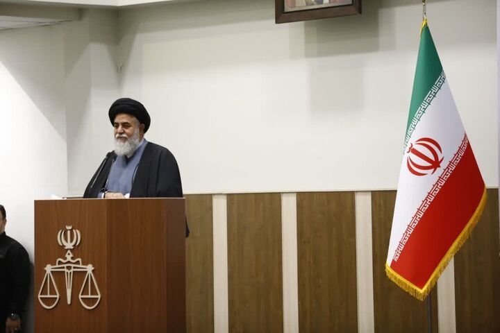 رضایت صادقانه مردم، معیار ماندگار خدمت در نظام جمهوری اسلامی است