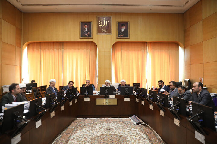 وزارتخانه‌های فرهنگ و صمت مامور تشکیل اتحادیه طراحان مد و لباس ایرانی شدند