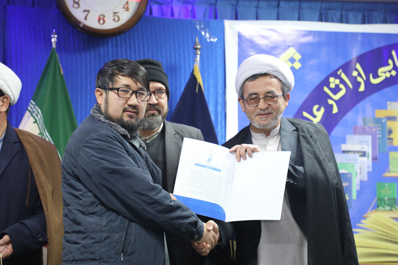 نگاه به تحقیق در افغانستان هنوز سنتی و محدود است