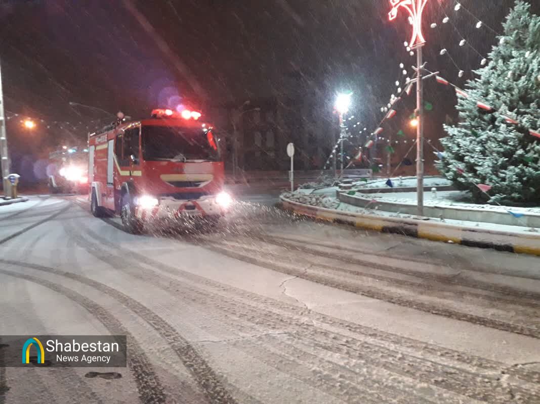 خدمت‌رسانی به بلندای شب یلدا