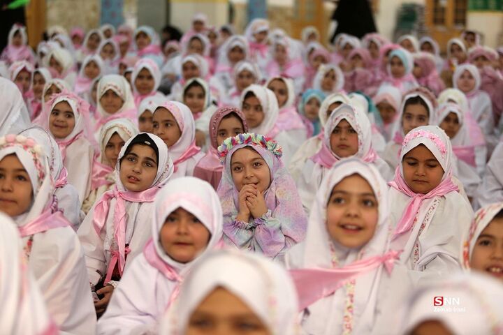 برگزاری گفتمان «نماز و نسل نو» در حرم مطهر رضوی