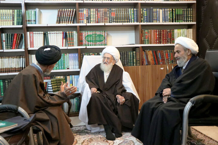 آیت‌الله نوری همدانی: باید از فرصت ارزنده اعتکاف به بهترین نحو بهره برد