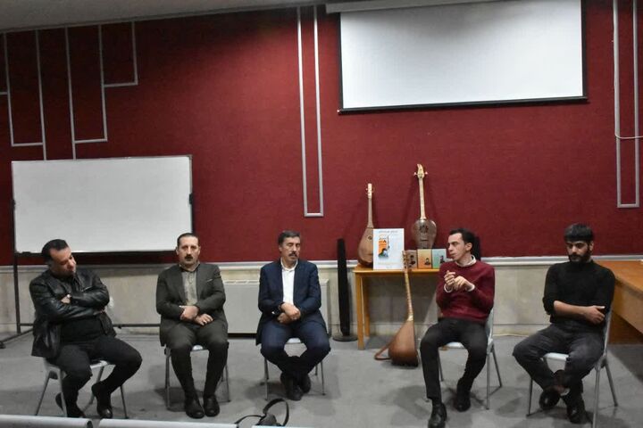 طنین موسیقی فولکلور آذربایجان به همت گروه «ساری‌تئل» در تبریز