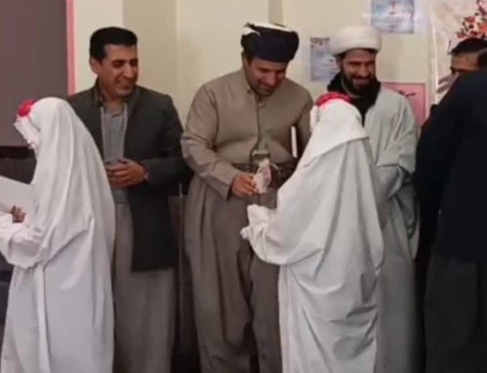 علم‌آموزی در کنار عبادت، مسیر رشد متوازن دانش‌آموزان است