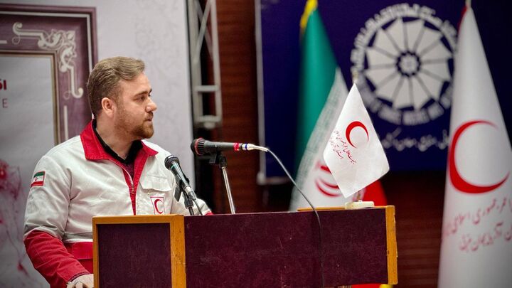 جذب داوطلبان و خیرین در هلال احمر آذربایجان‌غربی ۴۰۰ درصد رشد یافته است