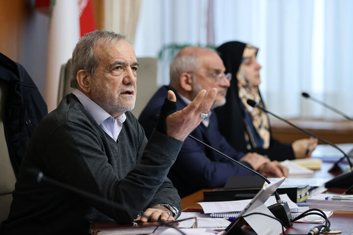 تاکید پزشکیان بر ضرورت ایجاد فضای منصفانه نقد و تبیین عملکردها به‌ویژه در رسانه ملی