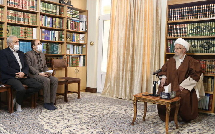 کمک های مالی والدین به مدرسه نباید اجباری باشد