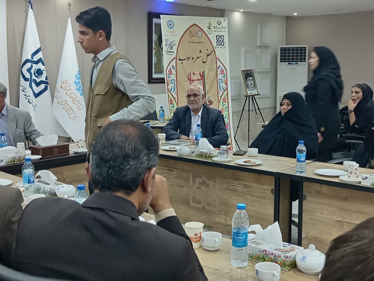 شعر رضوی؛ نوری برای دلهای جوان در غبار آسیبهای فرهنگی