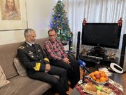 دیدار امیر دریادار سیاری با جانباز «سیمک وارطانیان» به مناسبت میلاد حضرت مسیح (ع)