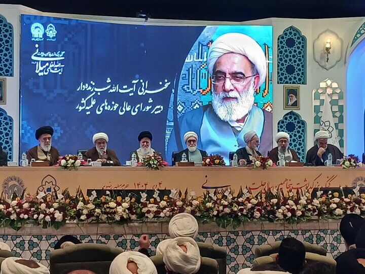 اقامت آیت‌الله میلانی در مشهد منجر به احیای حوزه علمیه خراسان شد