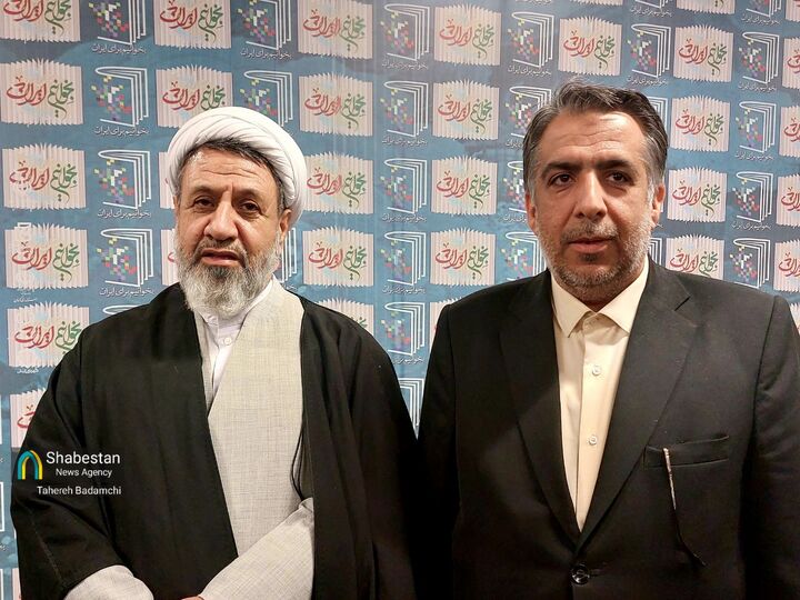 نمایشگاه‌های کتاب فرهنگ مطالعه را ارتقا می‌دهد/ نسل جوان بیشتر با کتاب انس بگیرد