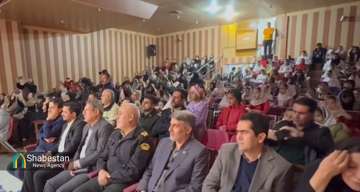 قصه‌گویی، پلی برای انتقال فرهنگ و تربیت نسل آینده؛ رونمایی از آثار چندزبانه در جشنواره سنندج