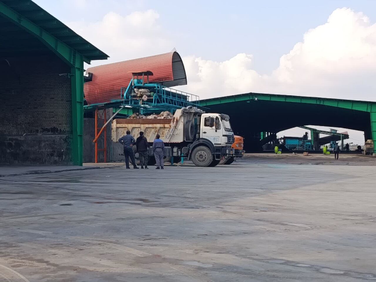 تحقق مطالبات مردمی مهمترین وظیفه مسوولان است