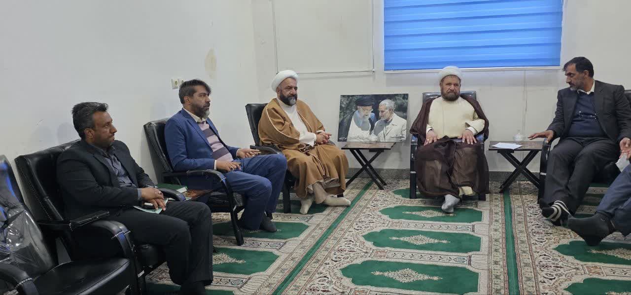 نشست هم اندیشی بزرگداشت ۹ دی در جیرفت برگزار شد