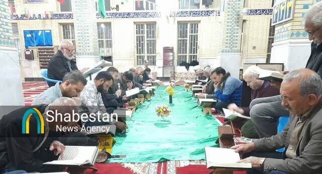 نور قرآن در کانون باقرالعلوم مرودشت