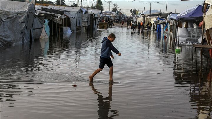 آوارگان غزه زیر سیل و طوفان