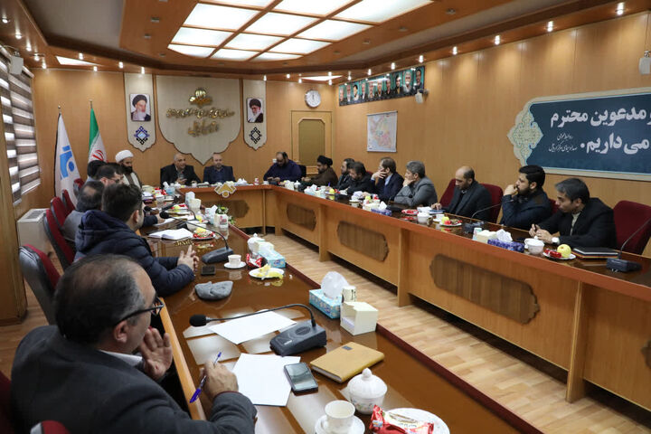 مسجد رکن اصلی تربیتی برای نوجوانان و جوانان است