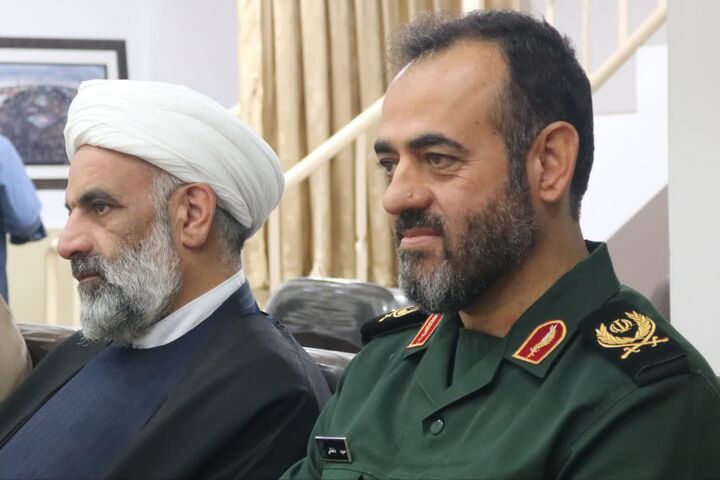 نهم دی چراغی برای آینده، که ضامن عزت و استقلال کشور است