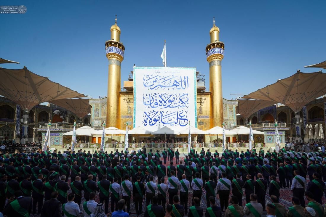 نجف اشرف رنگ و بوی ولادت گرفت/تعویض پرچم حرم امام علی (ع)