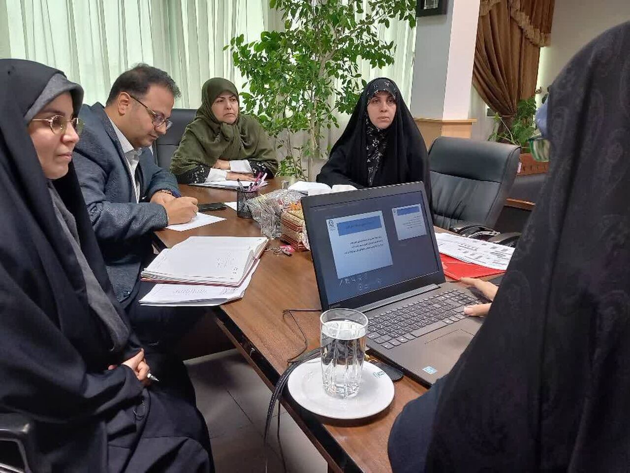 تحلیل و بررسی کارنامه عملکرد دستگاه‌های اجرایی در حوزه عدالت جنسیتی