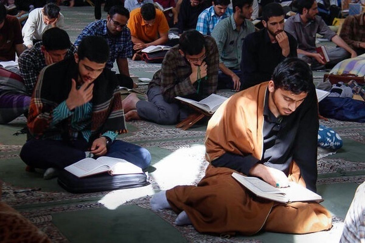 مساجد نصف جهان در تدارک اعتکاف