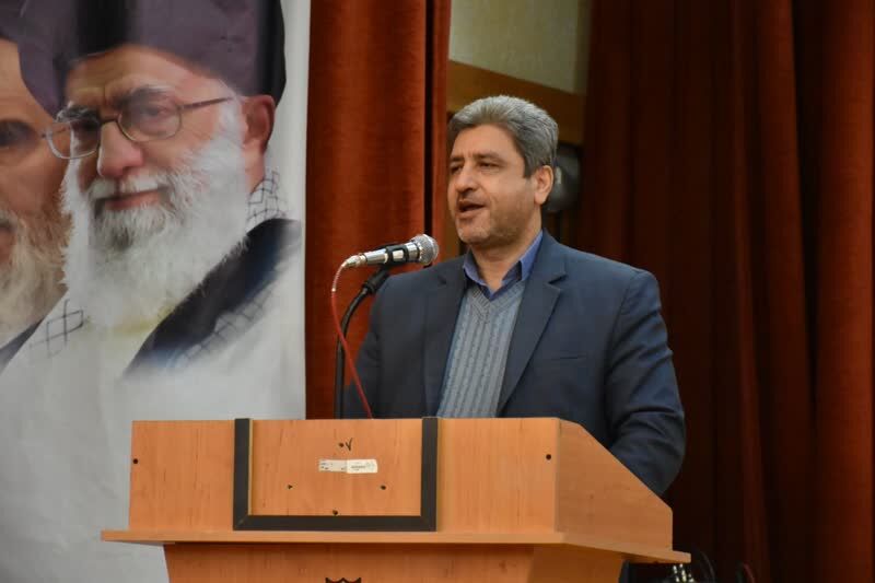 اهالی فرهنگ و هنر در مساجد پشتوانه‌ای برای همدیگر باشند