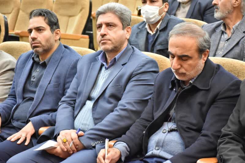 اهالی فرهنگ و هنر در مساجد پشتوانه‌ای برای همدیگر باشند