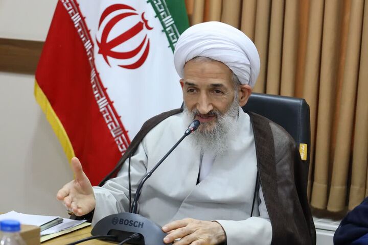 سکوت و بی‌تفاوتی در برابر هجمه‌های فرهنگی دشمن، آسیب‌زاست