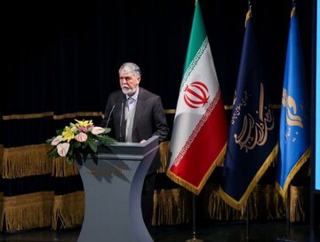 وزیر فرهنگ: سردار سلیمانی از قله‌های ایرانمردان