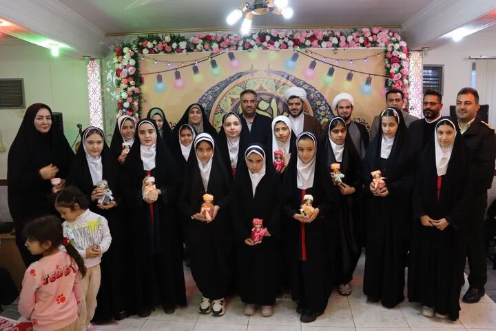 گروه سرود «دختران حاج قاسم»؛ تجربه‌ای موفق در پرورش نسل نوجوان