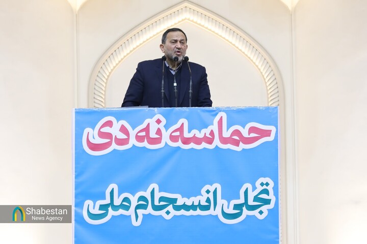 ۹ دی؛ نماد پیوند امت و ولایت/ مطالبات اقتصادی بهانه ای به دست دشمنان ندهد