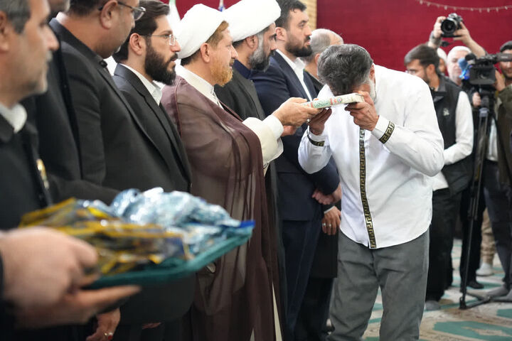 ۲۵ زندانی جرایم مالی به آغوش خانواده‌های خود برگشتند