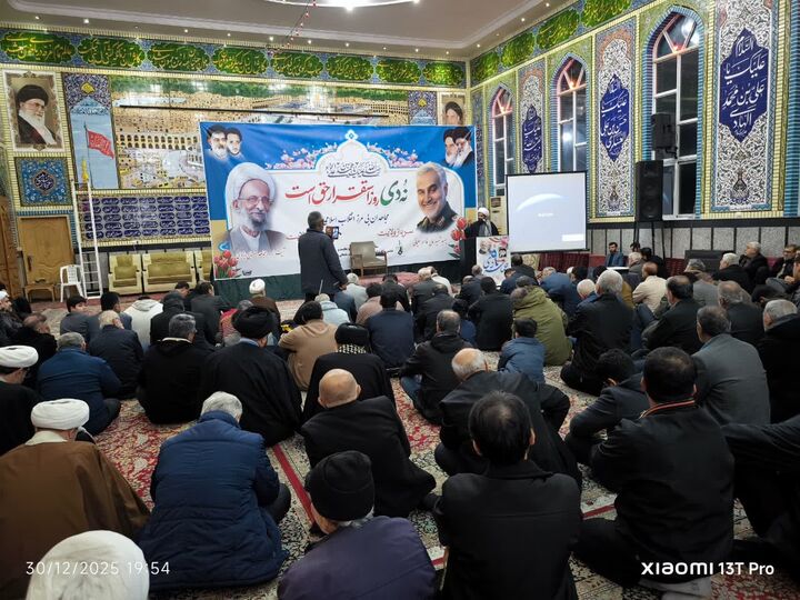 نقشه‌های دشمن در فتنه ۸۸ با بصیرت مردم ناکام ماند