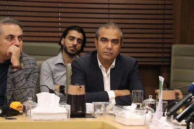 آنچه در نشست فعالان اقتصادی هرمزگان با مشاور رئیس‌جمهور گذشت؛ از انتقادهای صریح تا وعده‌های پیگیری فوری