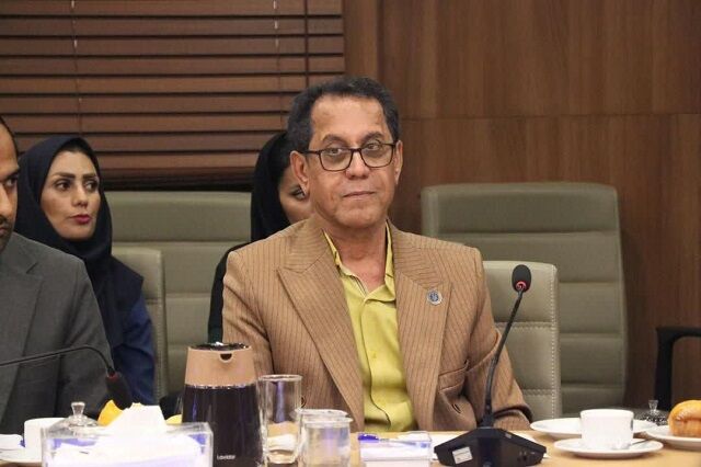 آنچه در نشست فعالان اقتصادی هرمزگان با مشاور رئیسجمهور گذشت؛ از انتقادهای صریح تا وعدههای پیگیری فوری