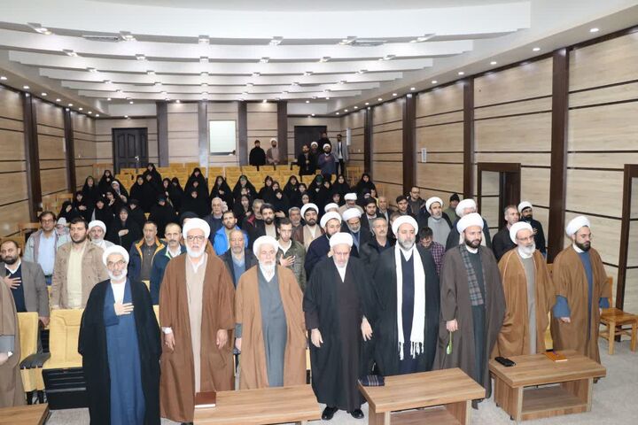 معنویت، راهبرد هویتی اسلام برای نسل امروز است