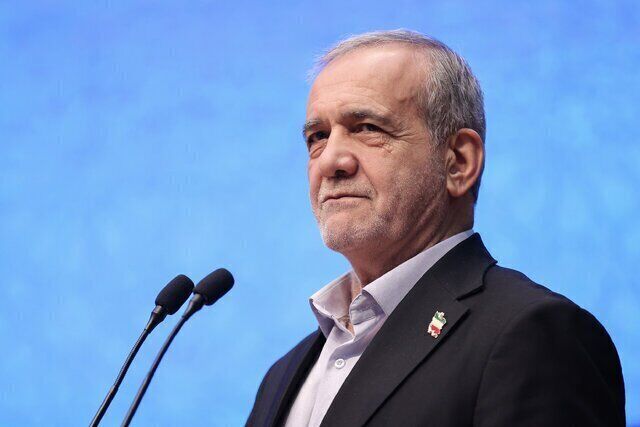 پزشکیان: آینده کشور را کودکان و نوجوانان توانمند خواهند ساخت