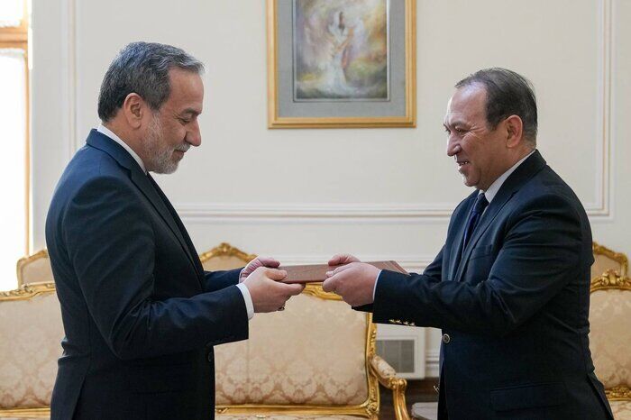 آغاز به کار سفرای جدید لبنان و قرقیزستان در تهران