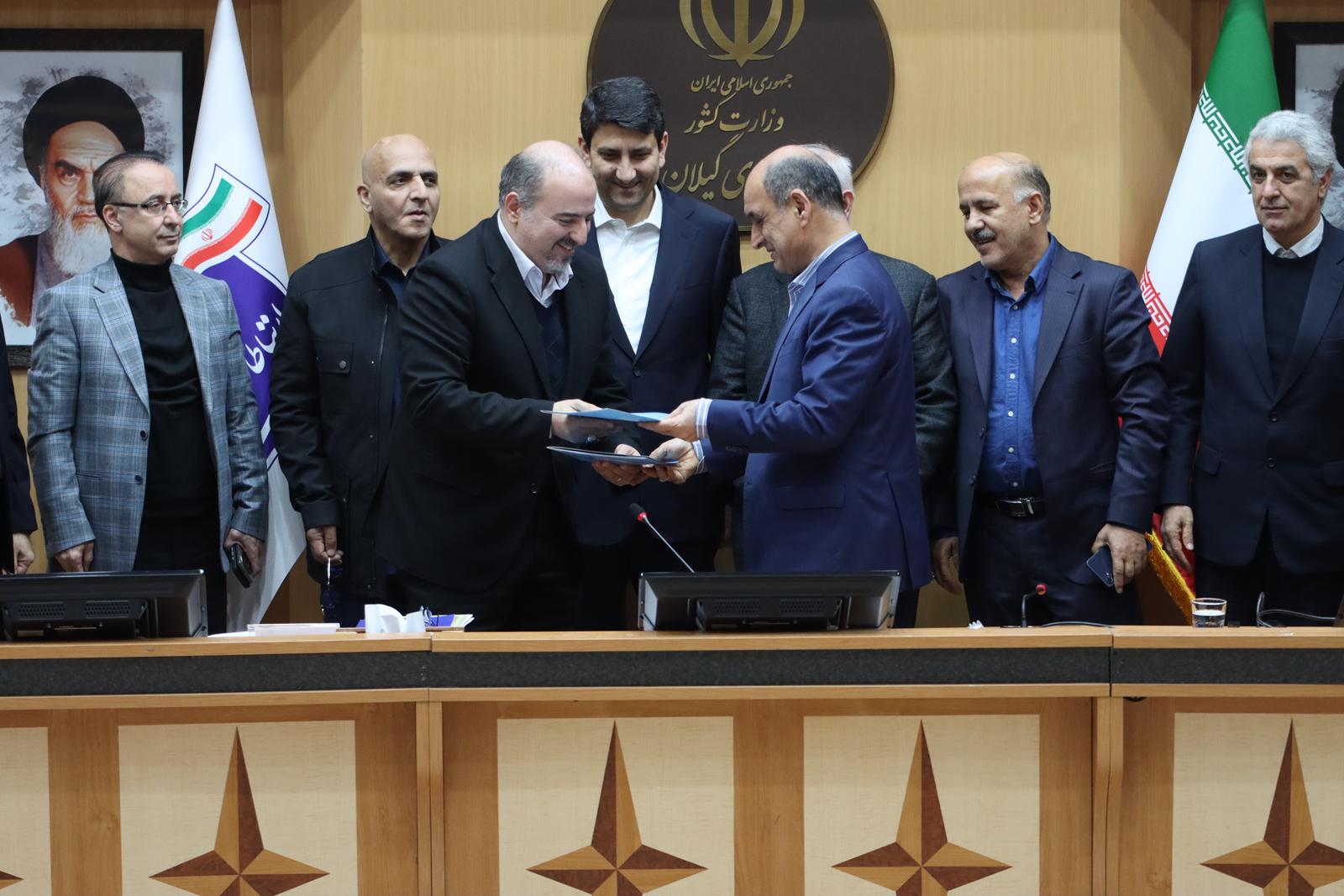 سفر وزیر ارتباطات به گیلان / از افتتاح ۳۰۵ پروژه ارتباطی تا راه اندازی پژوهشکده فضایی در گیلان