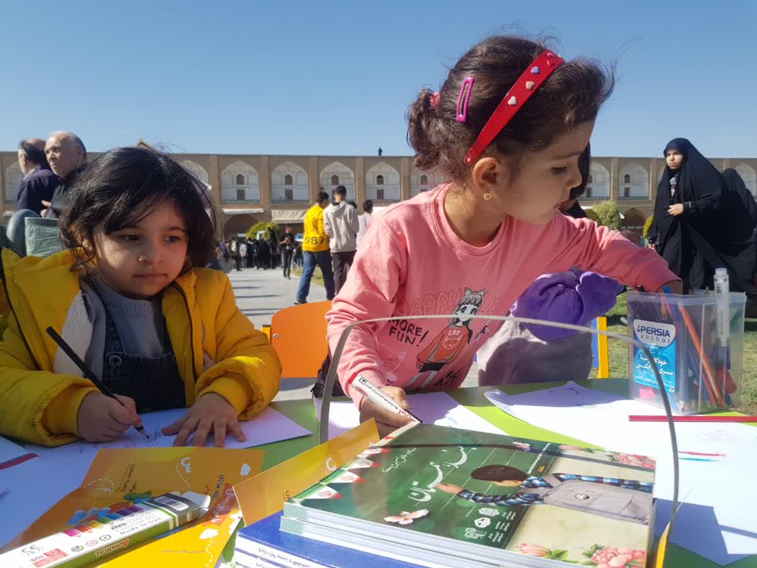 رویش بذر امید در دست سخاوت خیرین