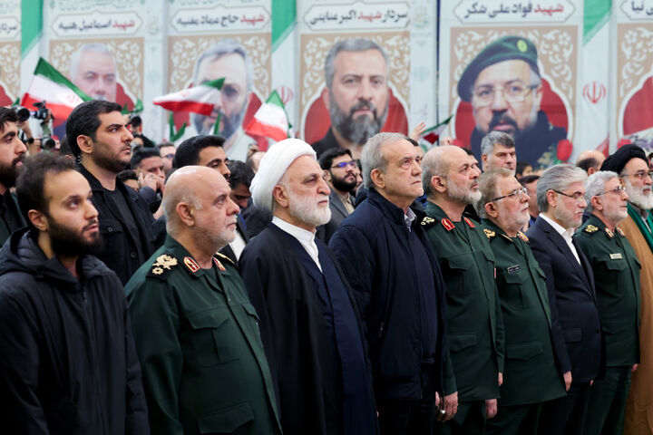 حضور روسای قوای مجریه و قضاییه در مراسم سالگرد شهادت سپهبد سلیمانی