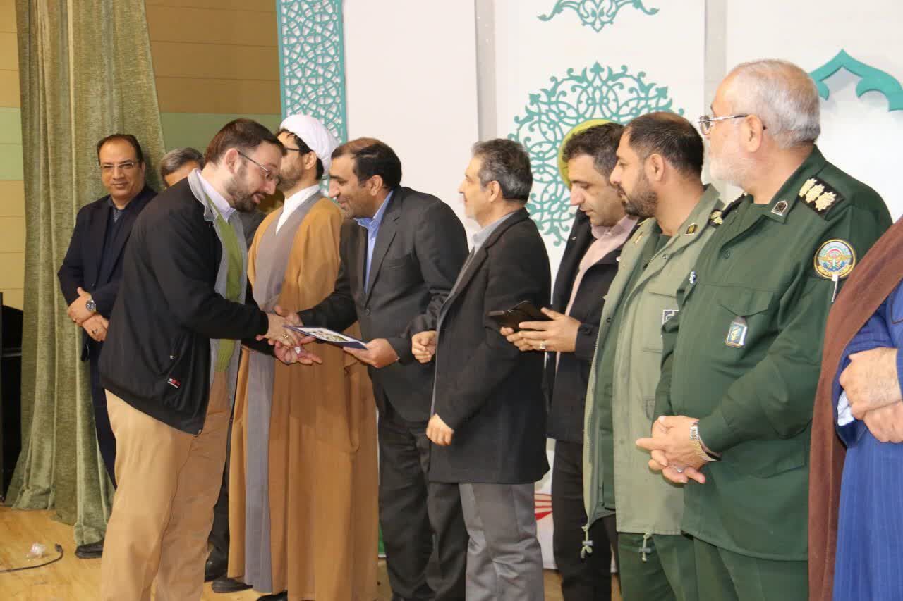 درخشش سه مدیر کانون مساجد دلیجان در جشنواره عکس «شهید گمنام»