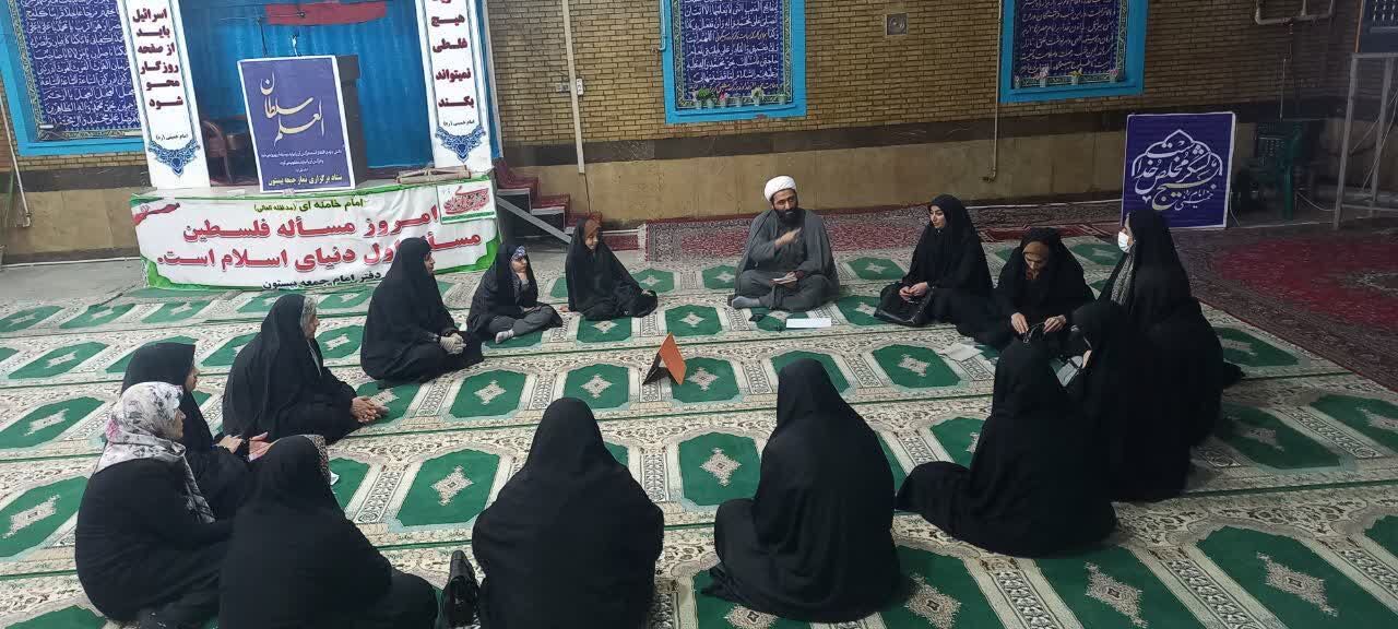 اعتکاف پرشور ۱۵۰ نفری در شهرک بیستون؛ مسجد، میزبان نسل قرآن و آیه‌ها